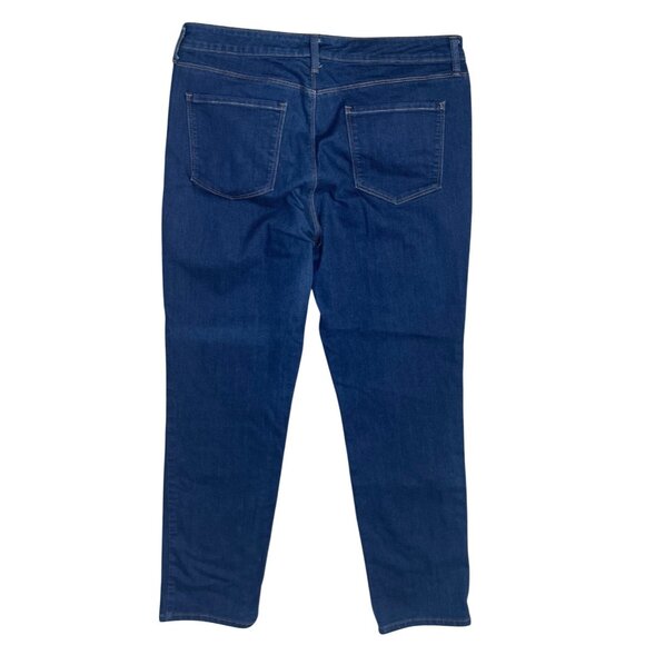 Charter Club Jeans Lexington Straight Medium Wash Size 14 Stretch - Picture 2 of 6